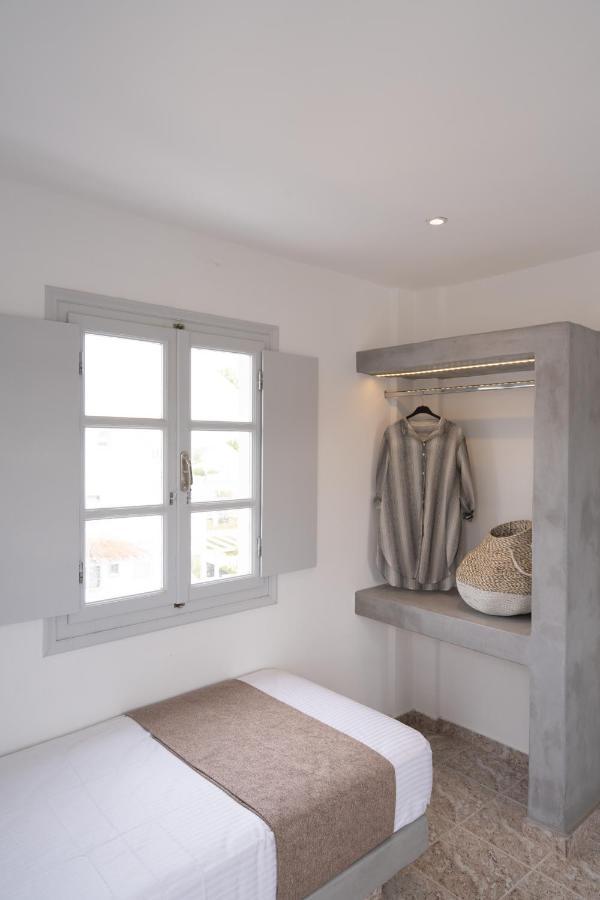 White Lily Suites & Lofts - Adults Only 16 Plus Perivolos  Bagian luar foto