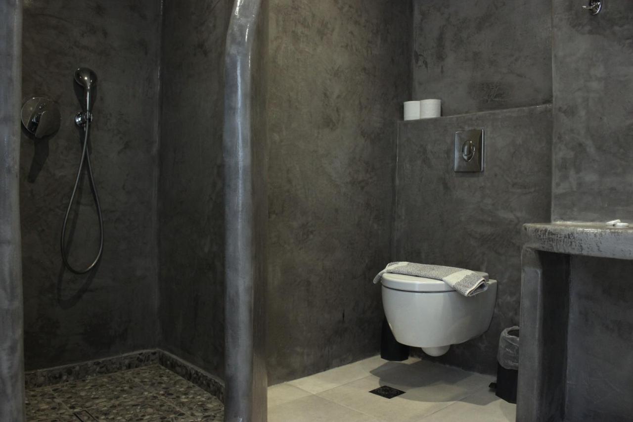 White Lily Suites & Lofts - Adults Only 16 Plus Perivolos  Bagian luar foto