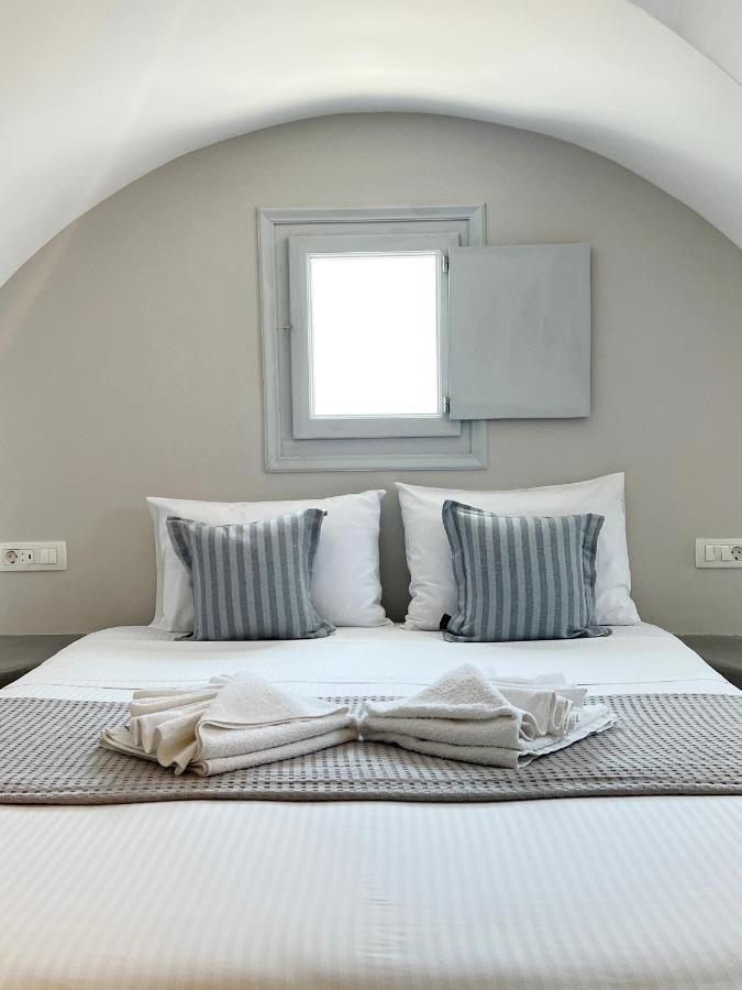 White Lily Suites & Lofts - Adults Only 16 Plus Perivolos  Bagian luar foto