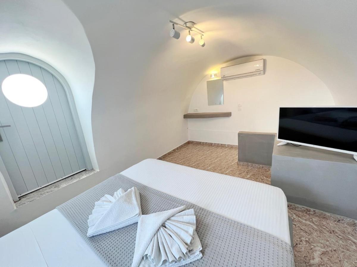 White Lily Suites & Lofts - Adults Only 16 Plus Perivolos  Bagian luar foto