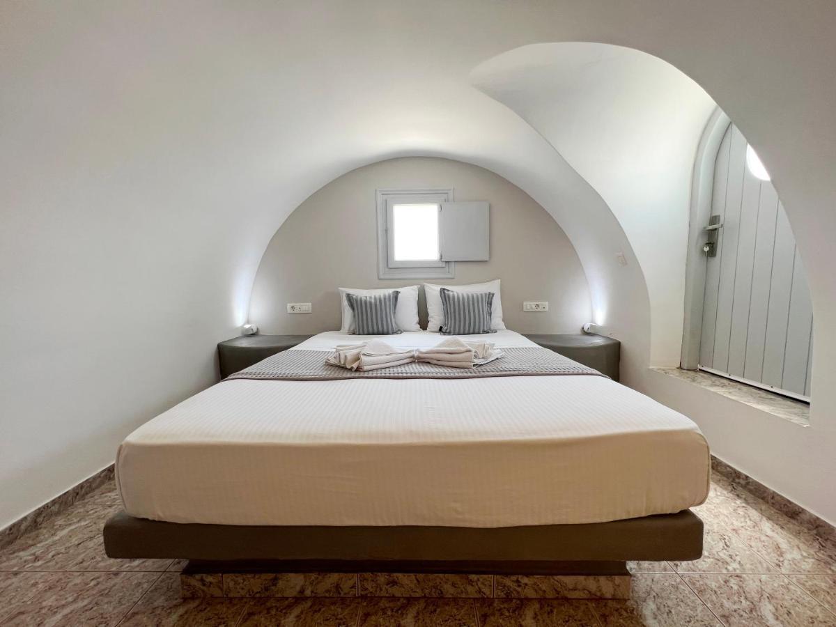 White Lily Suites & Lofts - Adults Only 16 Plus Perivolos  Bagian luar foto