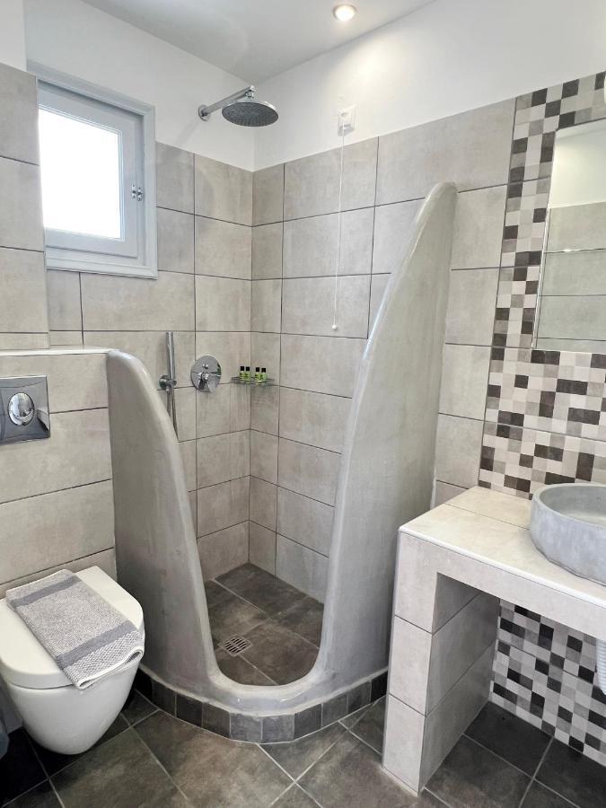 White Lily Suites & Lofts - Adults Only 16 Plus Perivolos  Bagian luar foto